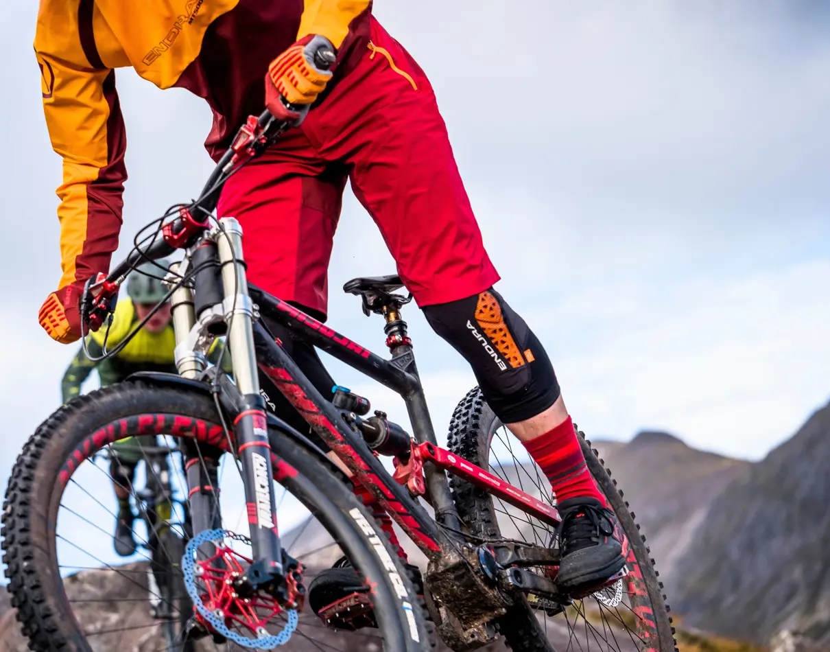 Are Mountain Bike Knee Guards The Same As Knee Pads?